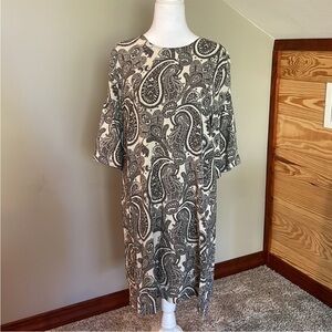 H&M Black White Paisley Ruffle Sleeve Midi Dress